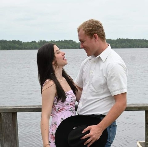 Meet your Posher, Kailey - Picture 1 of 1